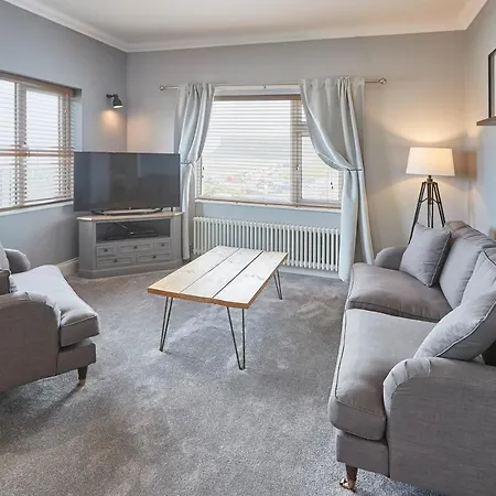 Burnsyde House - With Sea Views Hébergement de vacances