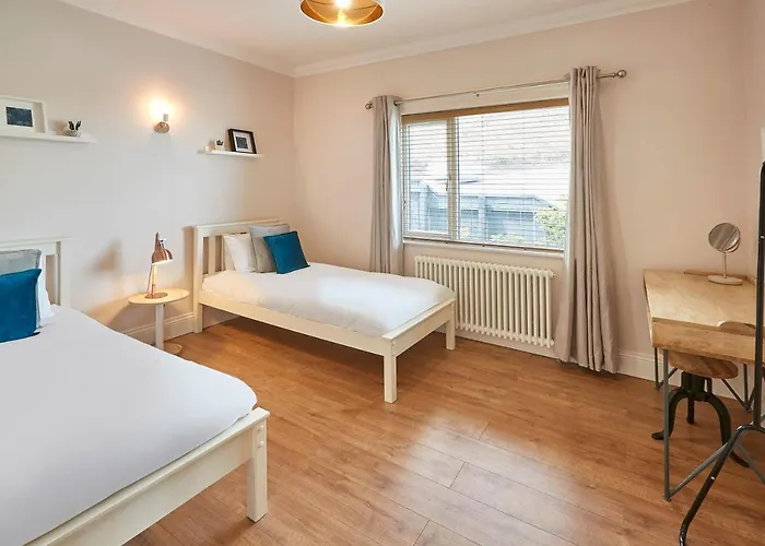 Burnsyde House - With Sea Views Holiday home