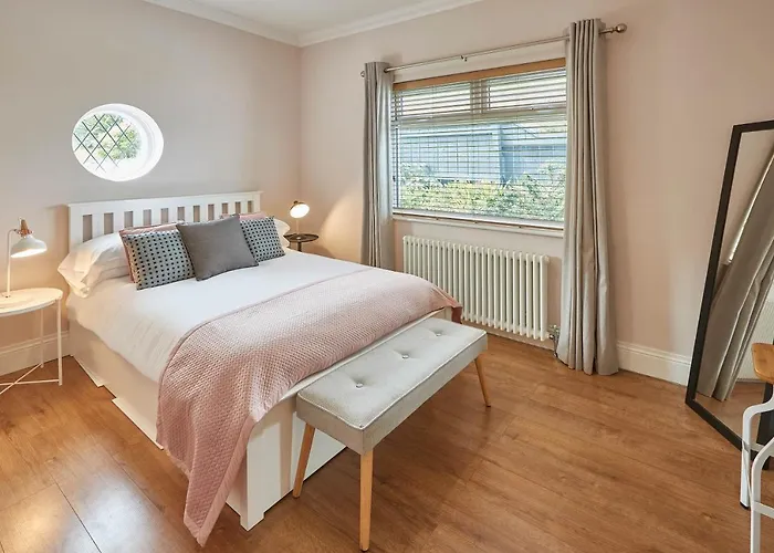 Burnsyde House - With Sea Views