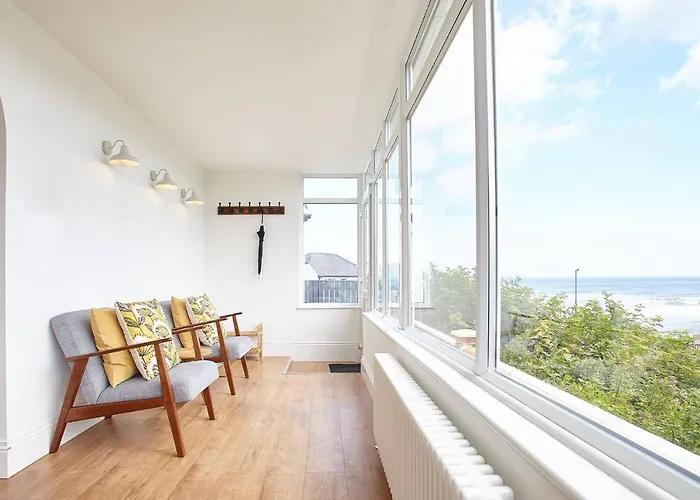 Burnsyde House - With Sea Views *